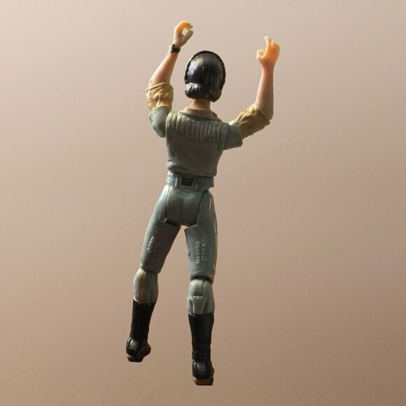 2007 Hasbro Star Wars Hoth Leia Super Articulated Action Mini Figure 3” - Picture 5 of 9